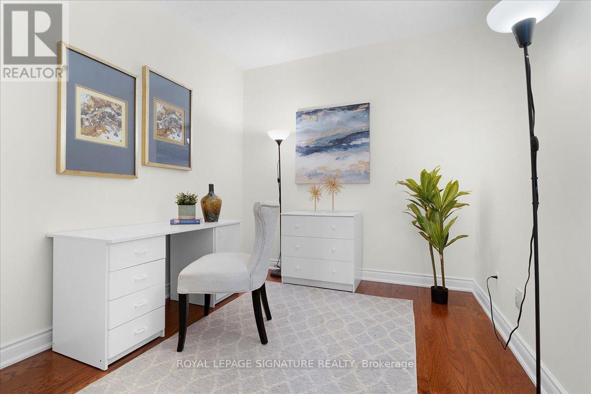 Photo 23 of 802 1 Lomond Drive, Toronto ON
