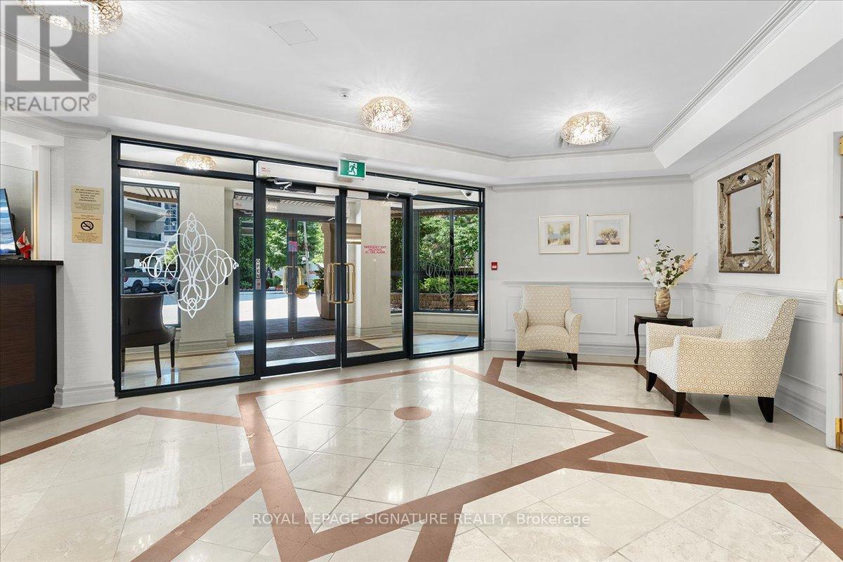 Photo 3 of 802 1 Lomond Drive, Toronto ON