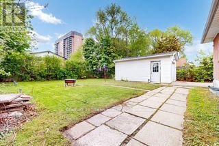 Photo 24 of 2335 Bostock Crescent, Mississauga ON