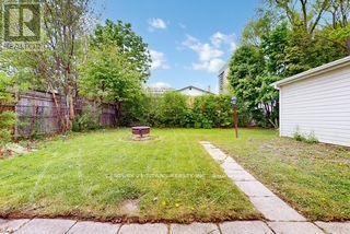 Photo 25 of 2335 Bostock Crescent, Mississauga ON