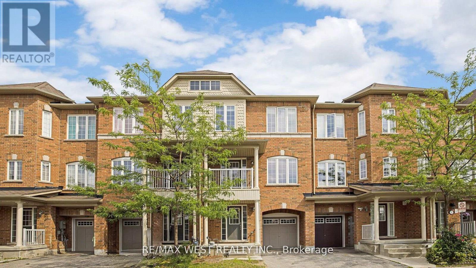 Photo 1 of 9 Freeland Hill W, Brampton ON