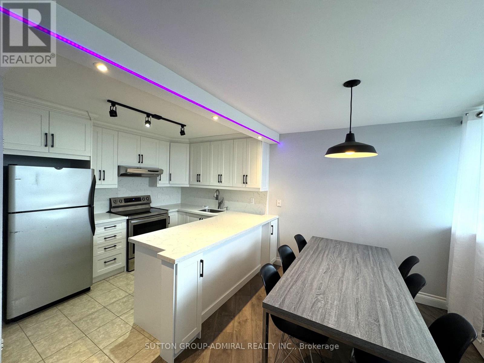 Photo 14 of 1105 530 Lolita Gardens N, Mississauga ON