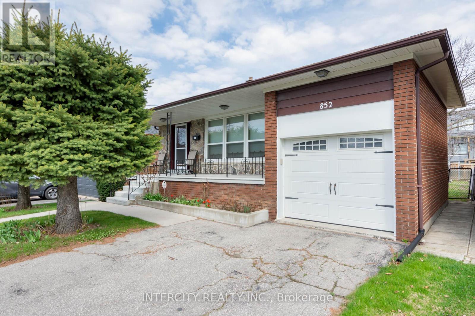 Photo 1 of 852 Glencairn Avenue, Toronto ON