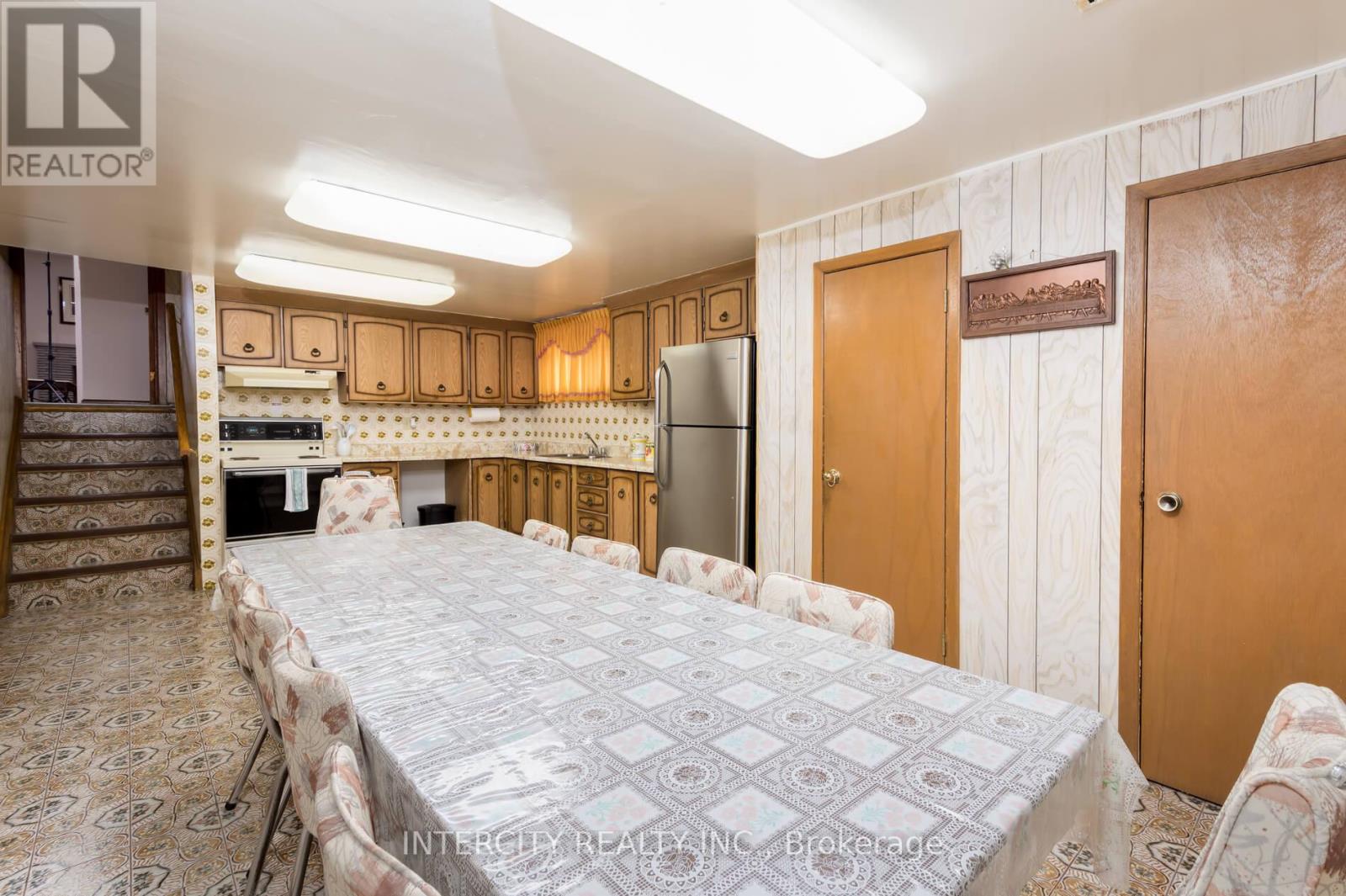 Photo 32 of 852 Glencairn Avenue, Toronto ON