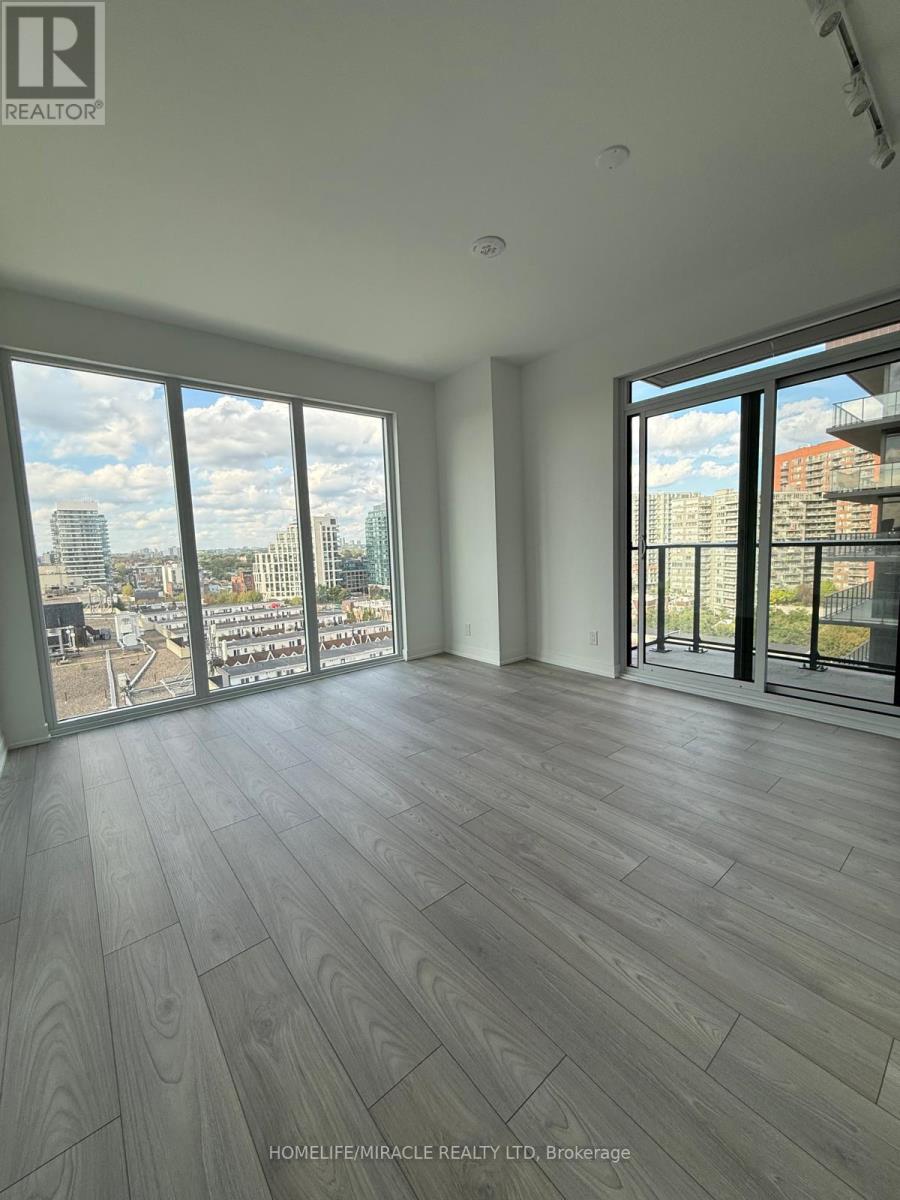 Photo 2 of 926 285 Dufferin Street, Toronto ON