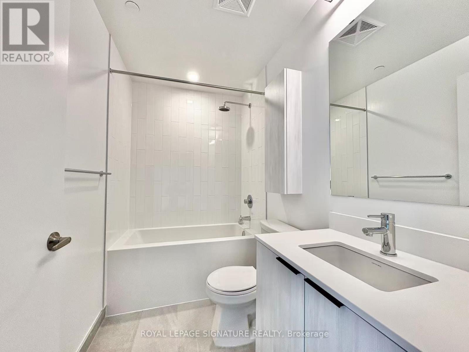 Photo 8 of 618 2485 Eglinton Avenue W, Mississauga ON