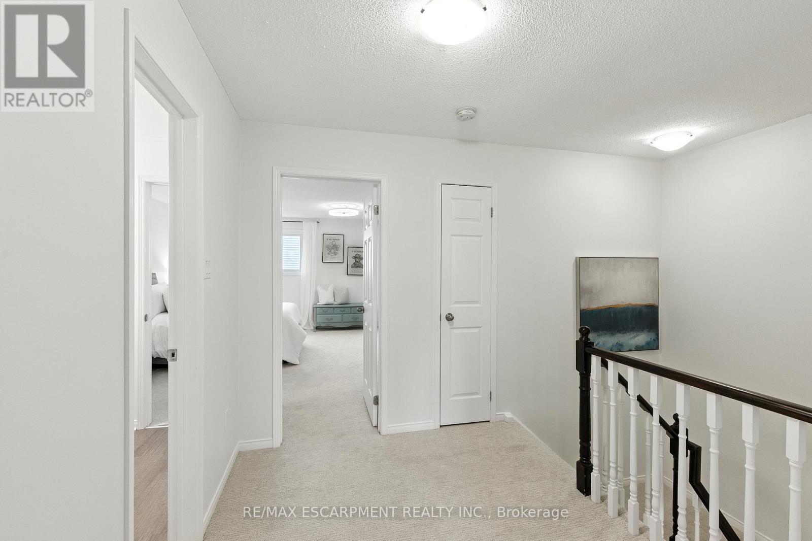 Photo 17 of 23 415 River Oaks Boulevard W, Oakville ON