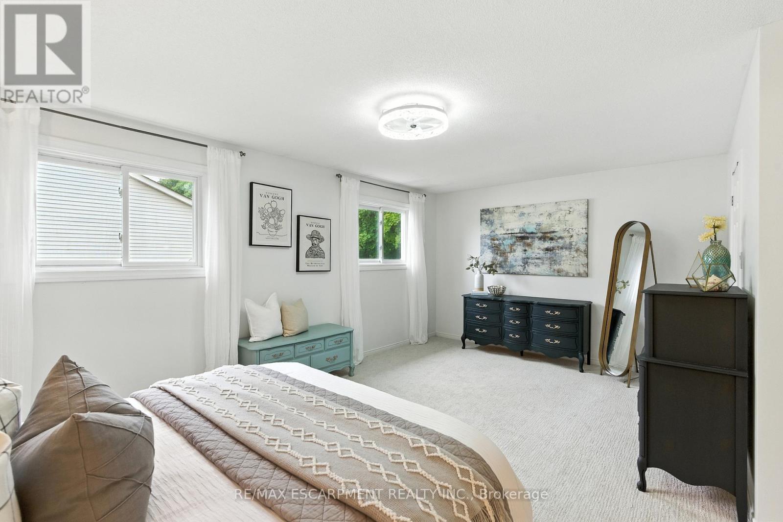 Photo 19 of 23 415 River Oaks Boulevard W, Oakville ON