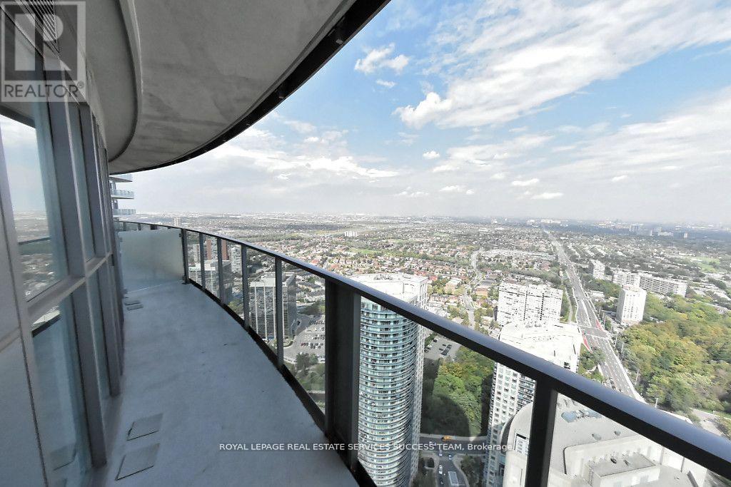 Photo 11 of 4808 60 Absolute Avenue, Mississauga ON