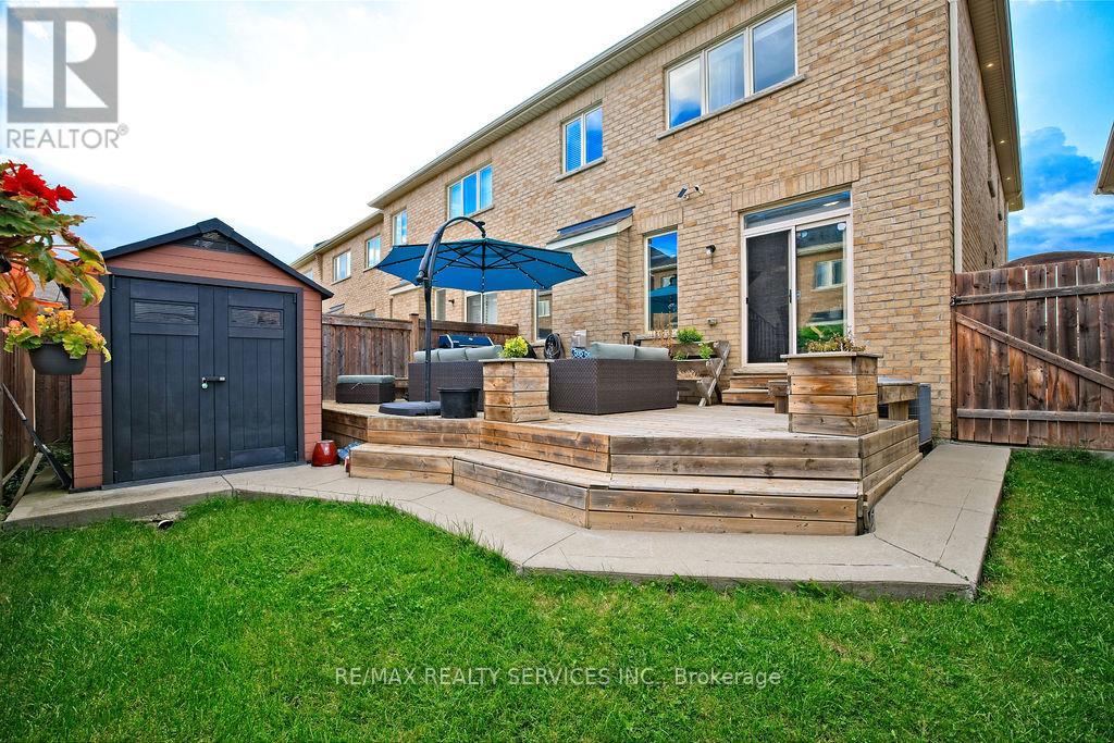Photo 2 of 11 Trentonian Street, Brampton ON