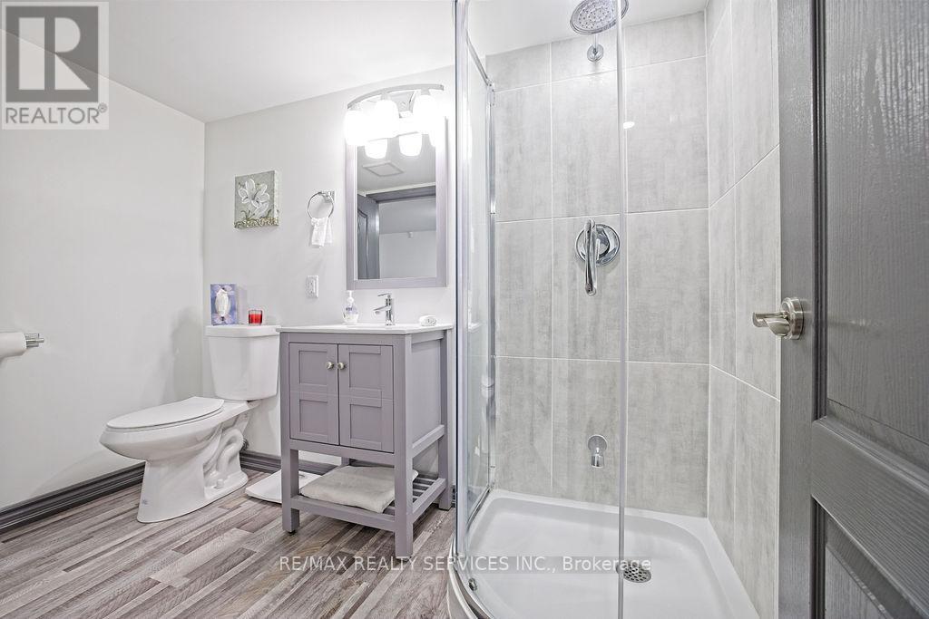 Photo 34 of 11 Trentonian Street, Brampton ON
