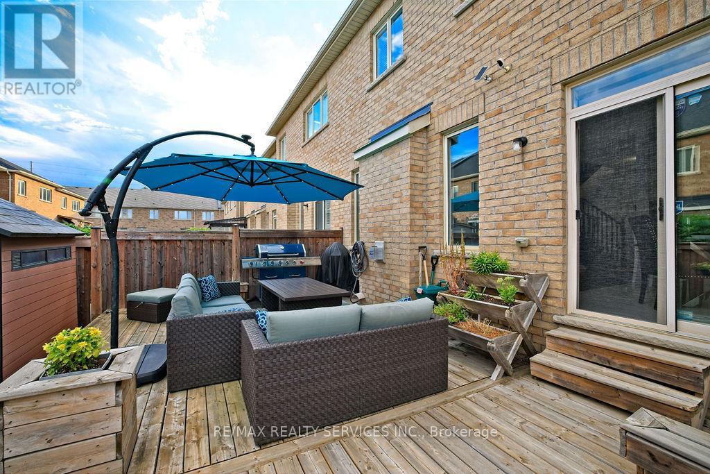 Photo 43 of 11 Trentonian Street, Brampton ON