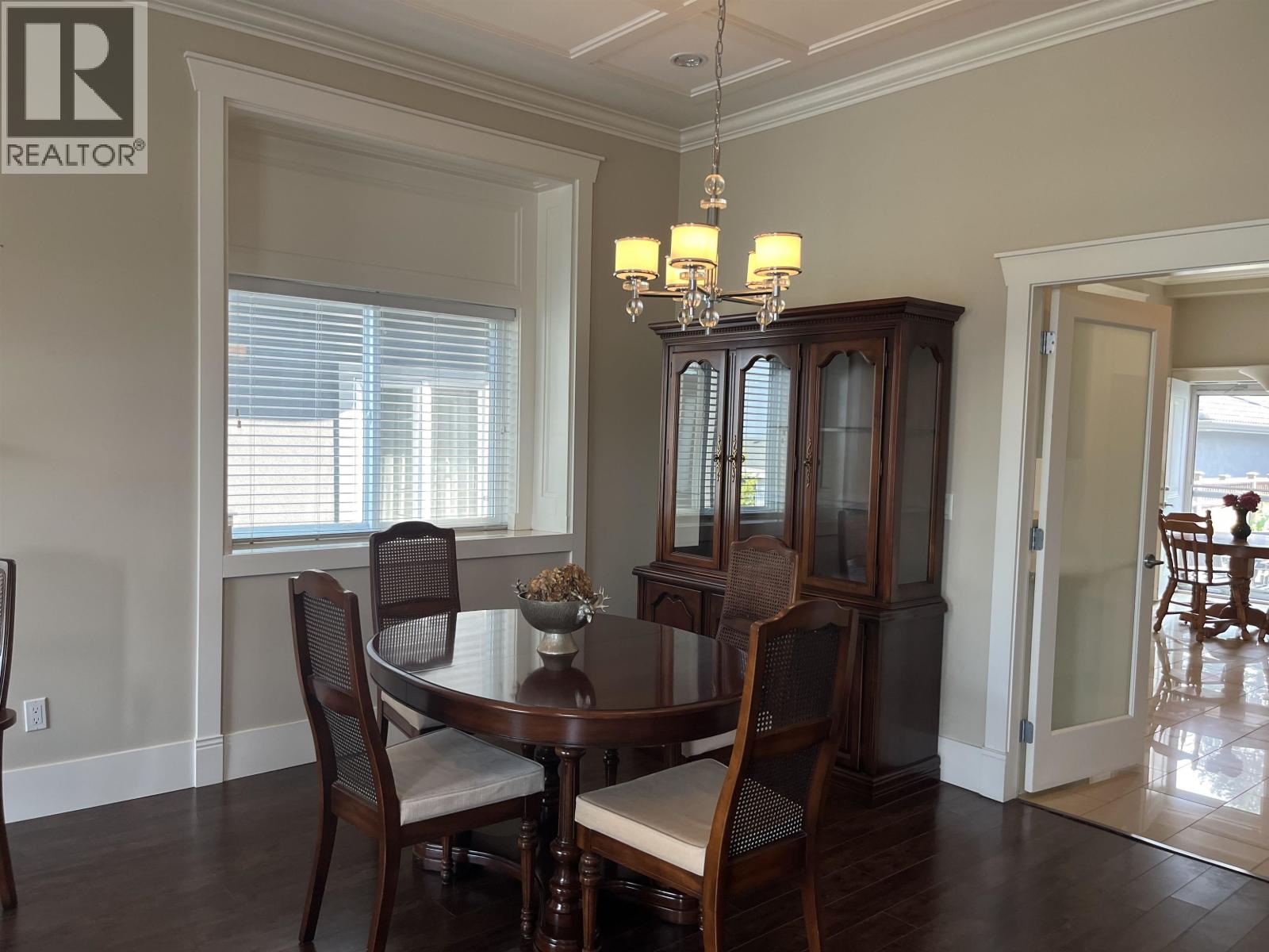 Photo 3 of 3734 Linwood Street, Burnaby BC