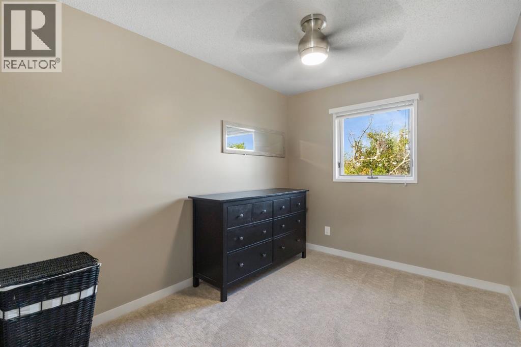 Photo 32 of 23 Sanderling Court, Calgary AB