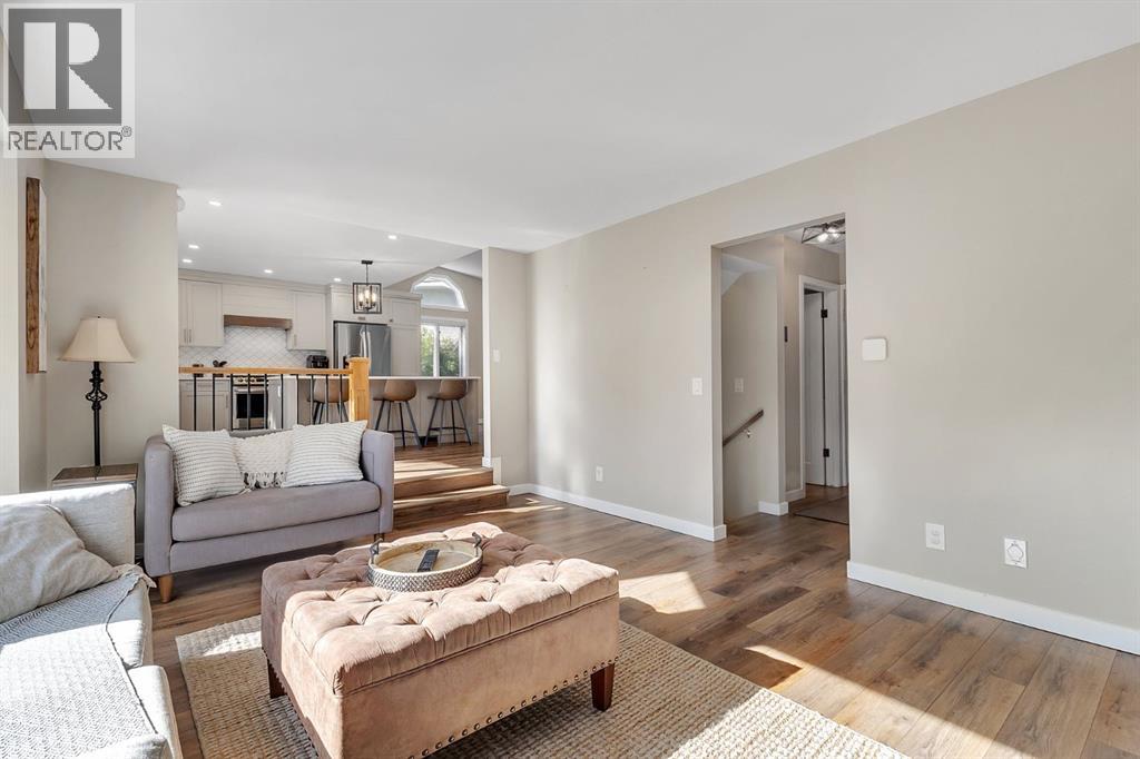 Photo 23 of 23 Sanderling Court, Calgary AB