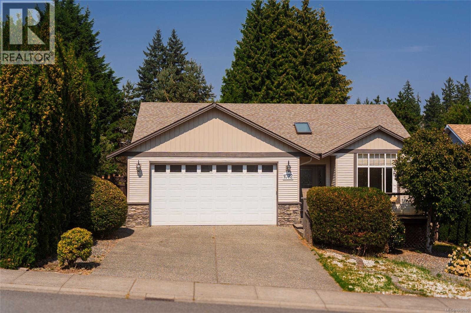 Photo 1 of 1072 Silver Mountain Dr, Nanaimo BC