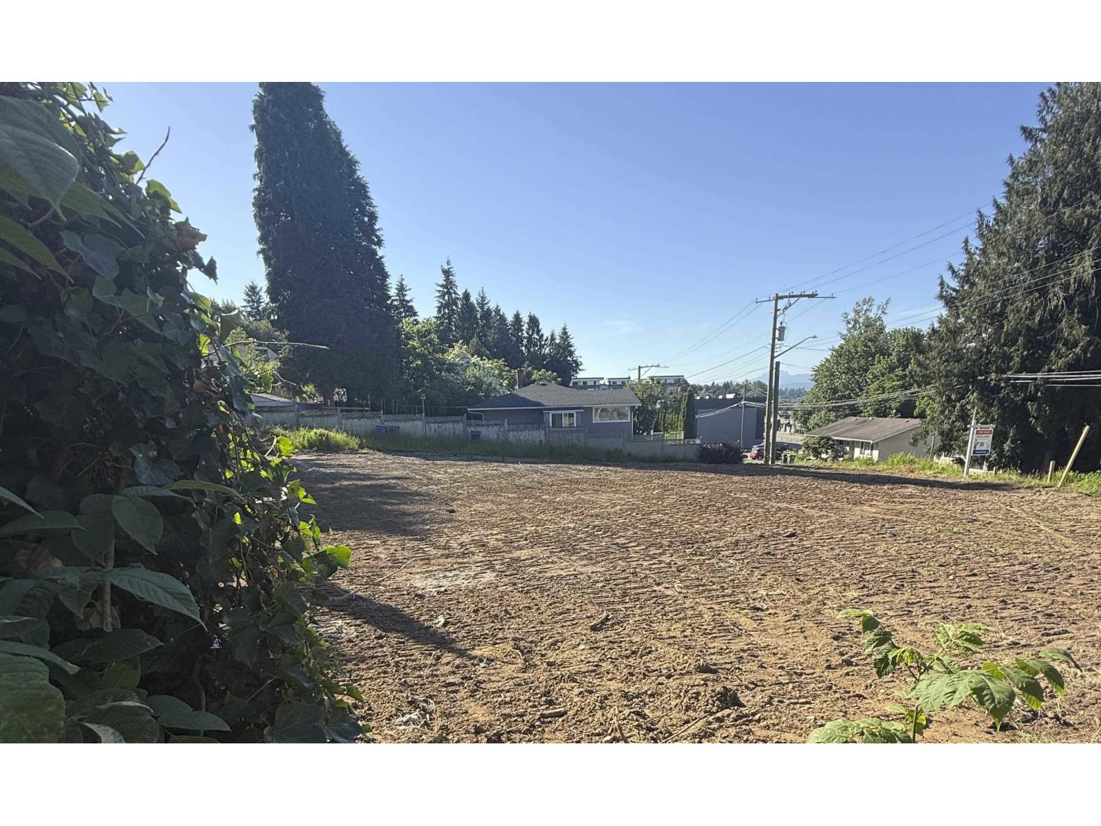 Photo 11 of 2353 Mckenzie Road, Abbotsford BC