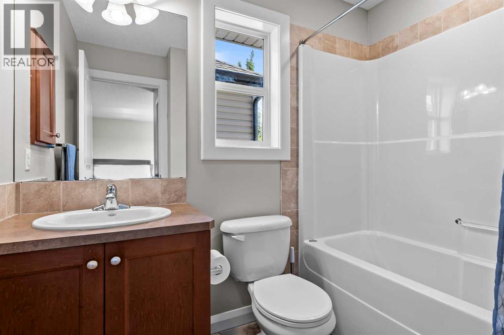 Photo 20 of 120 Evansdale Way Nw, Calgary AB