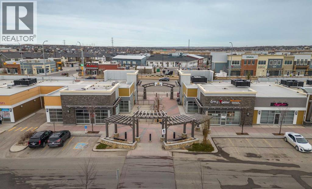 Photo 36 of 120 Evansdale Way Nw, Calgary AB