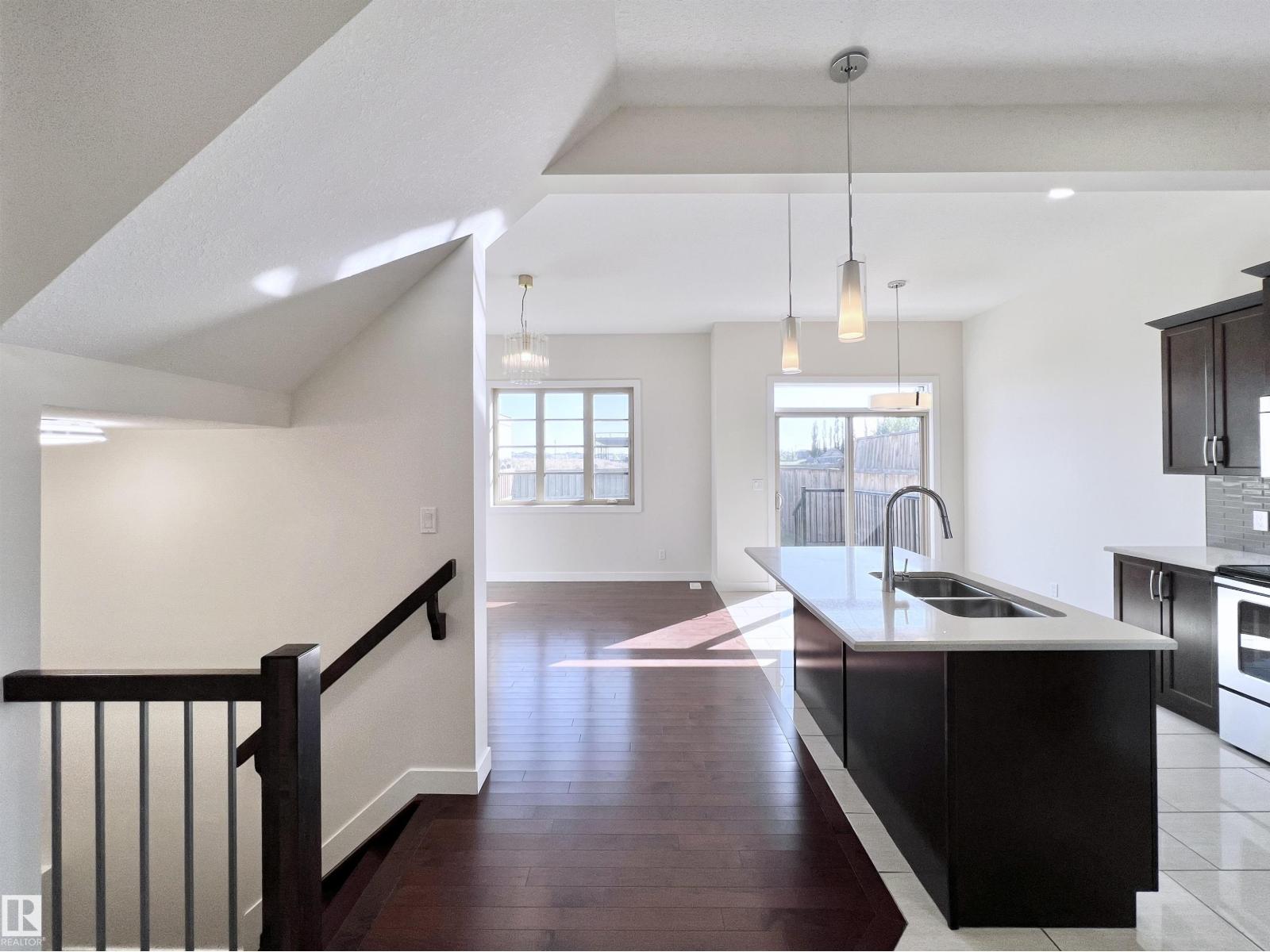 Photo 6 of 2923 Anderson Co Sw, Edmonton AB