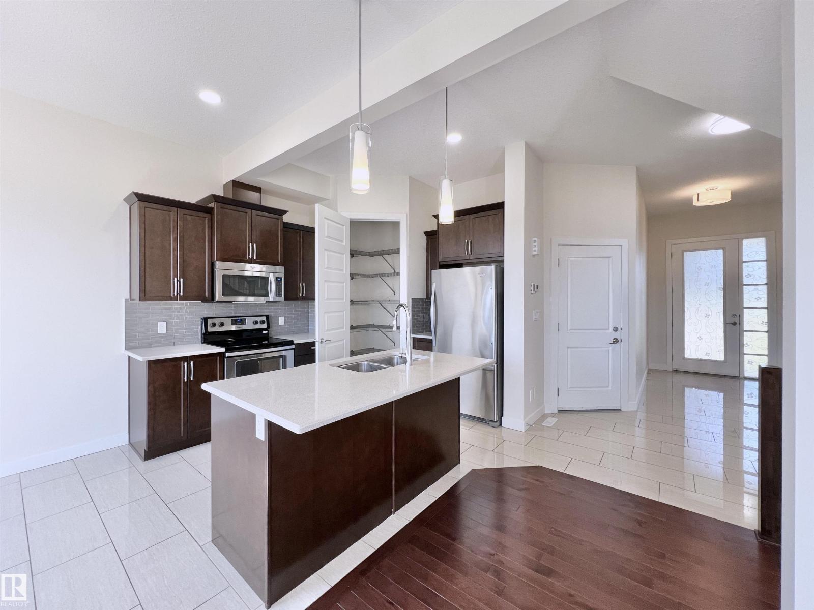 Photo 7 of 2923 Anderson Co Sw, Edmonton AB