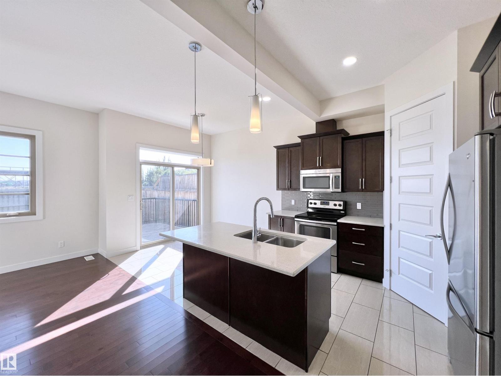 Photo 8 of 2923 Anderson Co Sw, Edmonton AB