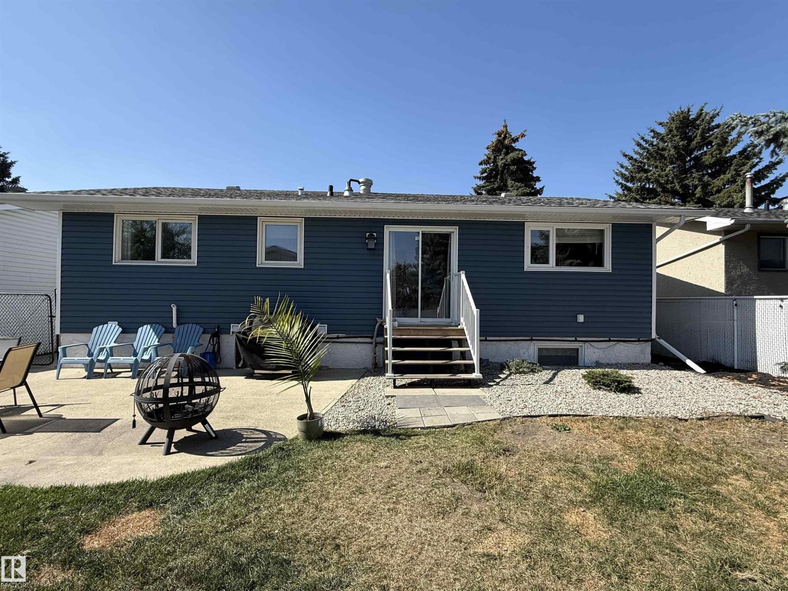 Photo 31 of 14919 96 St Nw Nw, Edmonton AB