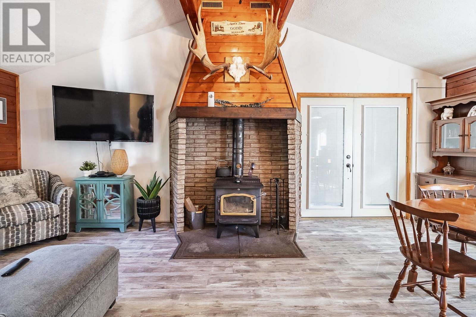 Photo 17 of 3088 Second St, Hilton Beach ON