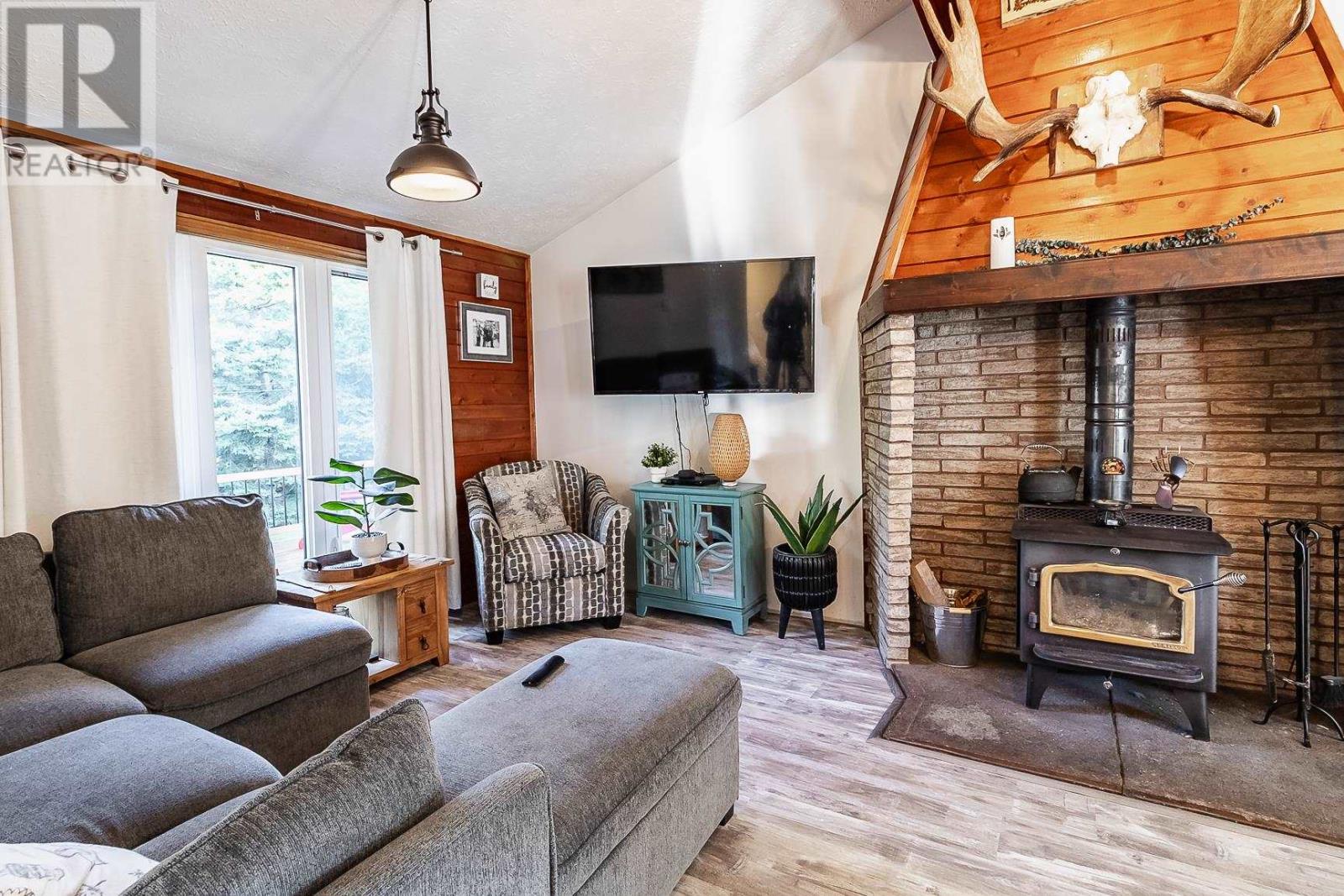 Photo 19 of 3088 Second St, Hilton Beach ON