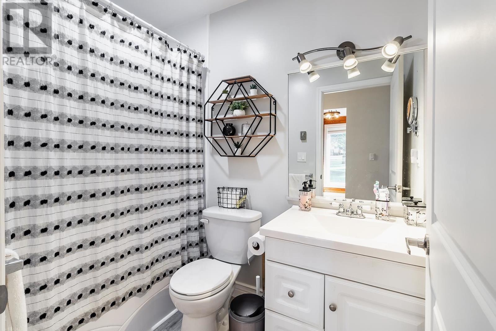 Photo 27 of 3088 Second St, Hilton Beach ON