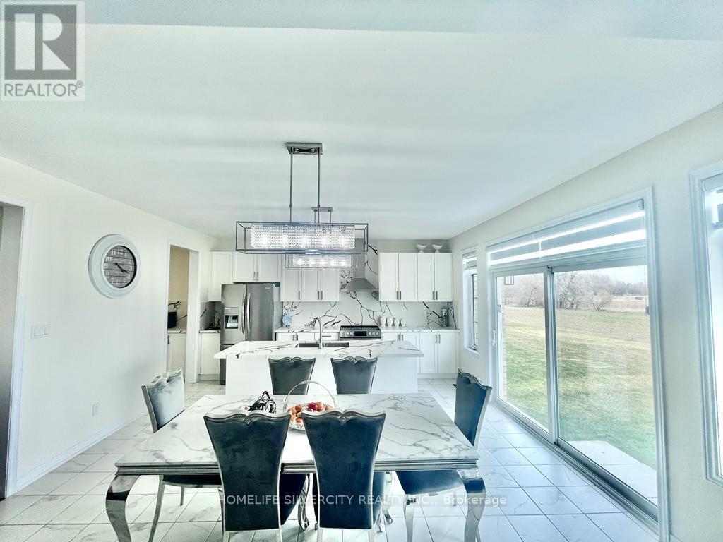Photo 11 of 111 Oak Avenue, Brant ON