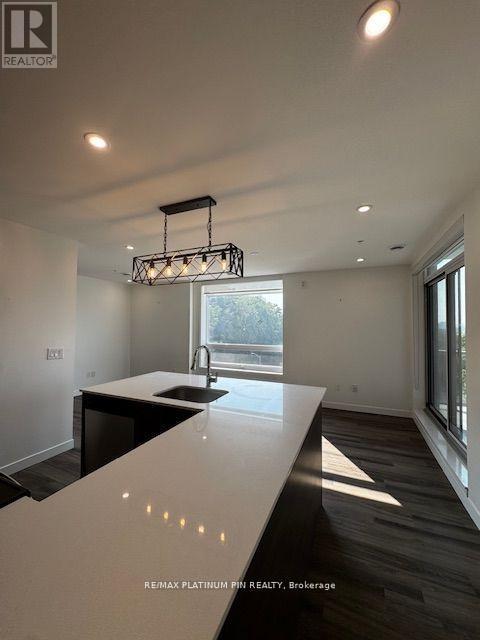 Photo 2 of 503 467 Charlton Avenue E, Hamilton ON