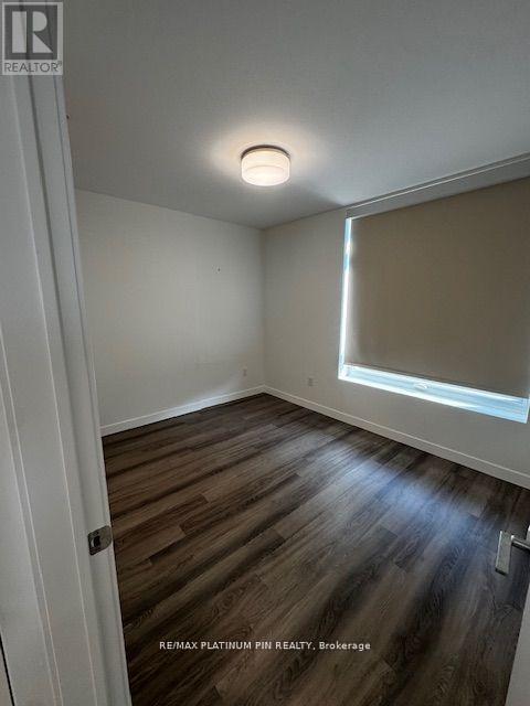Photo 8 of 503 467 Charlton Avenue E, Hamilton ON