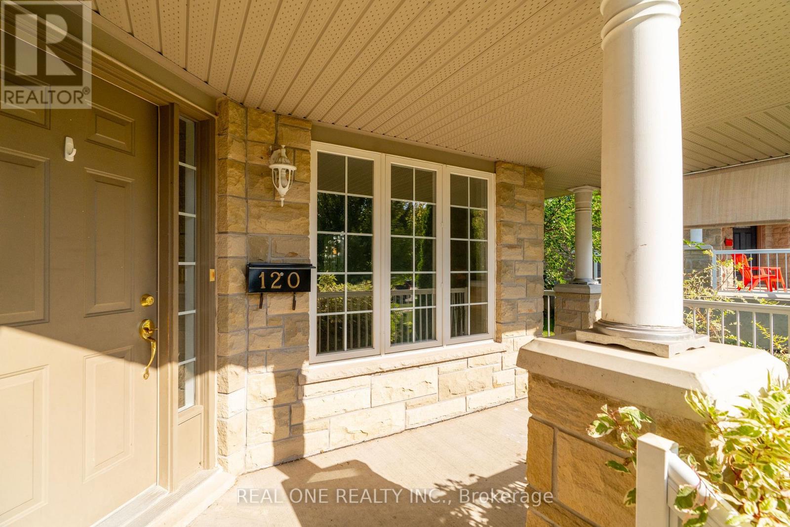Photo 3 of 120 Sofron Drive, Cambridge ON