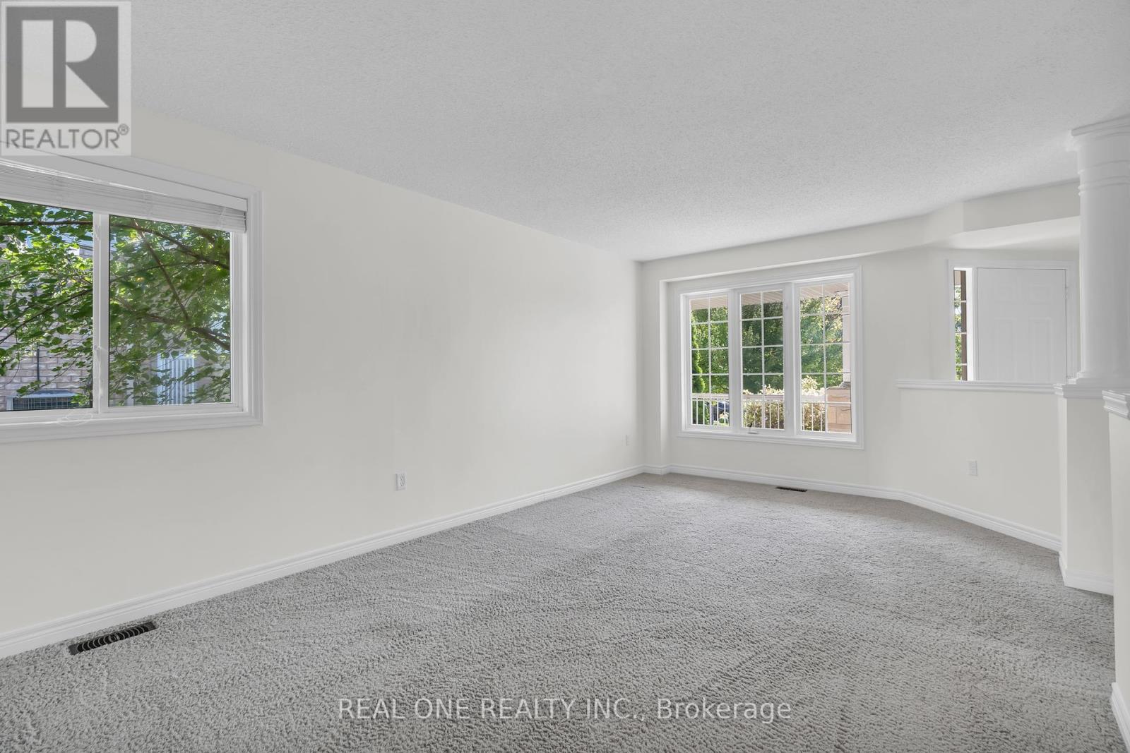 Photo 6 of 120 Sofron Drive, Cambridge ON