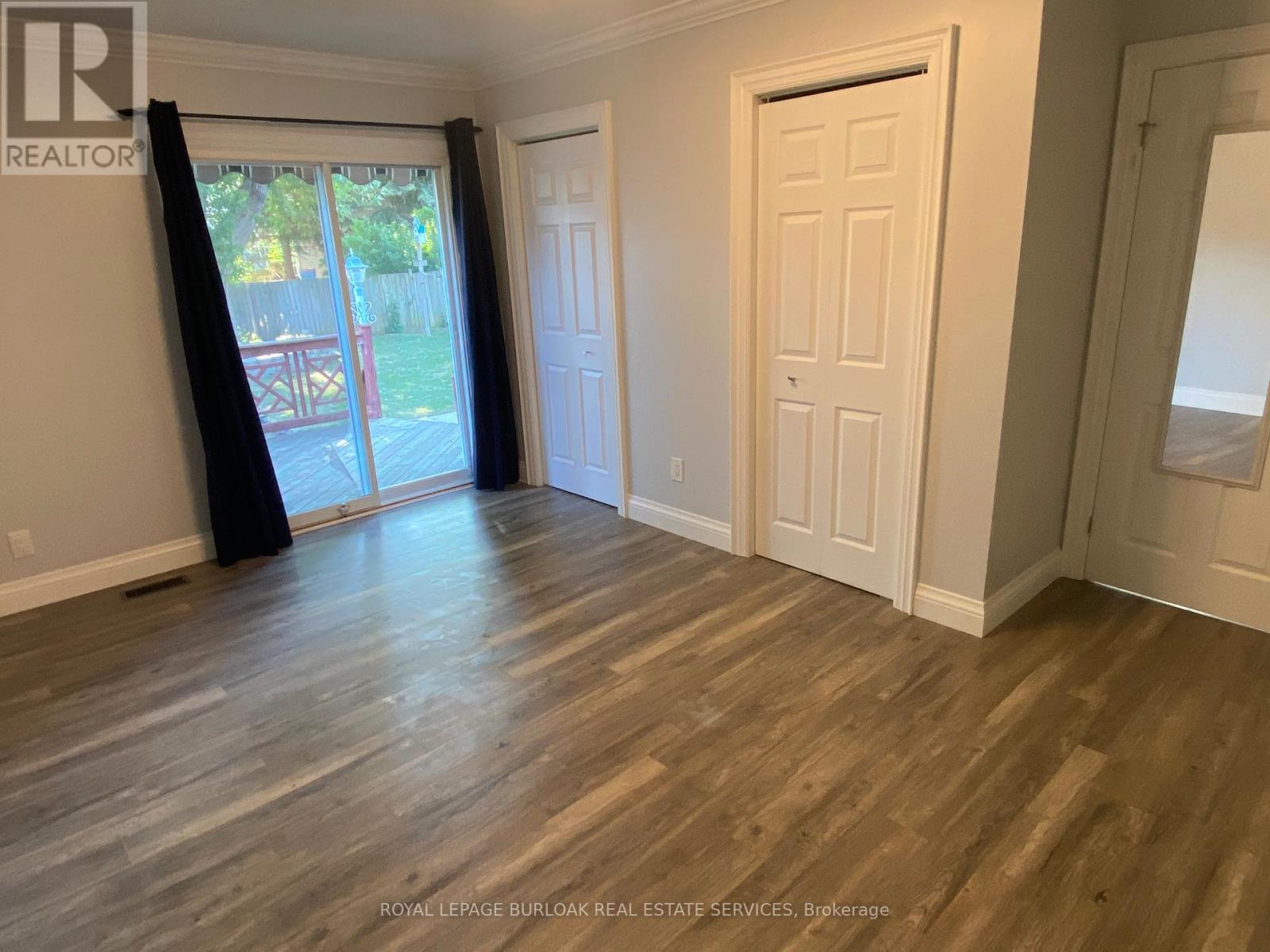 Photo 11 of 40 Kerman Avenue, Grimsby ON