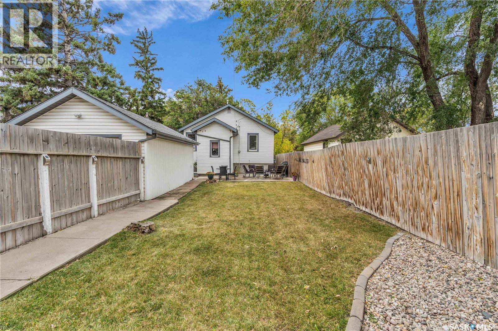 Photo 48 of 2431 Elliott Street, Regina SK