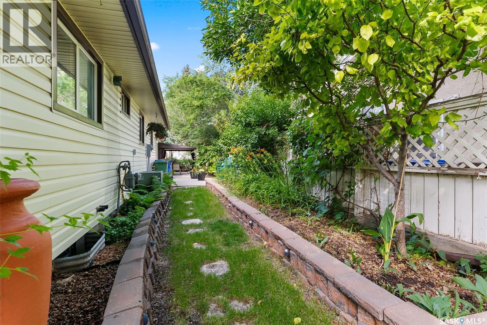 Photo 36 of 302 Cavendish Street, Regina SK
