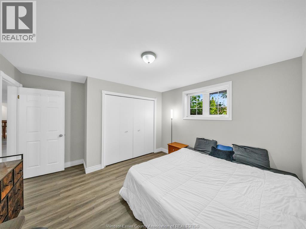Photo 33 of 110 Sunset Drive, Harrow ON