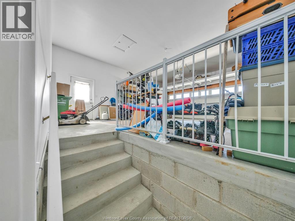 Photo 35 of 110 Sunset Drive, Harrow ON