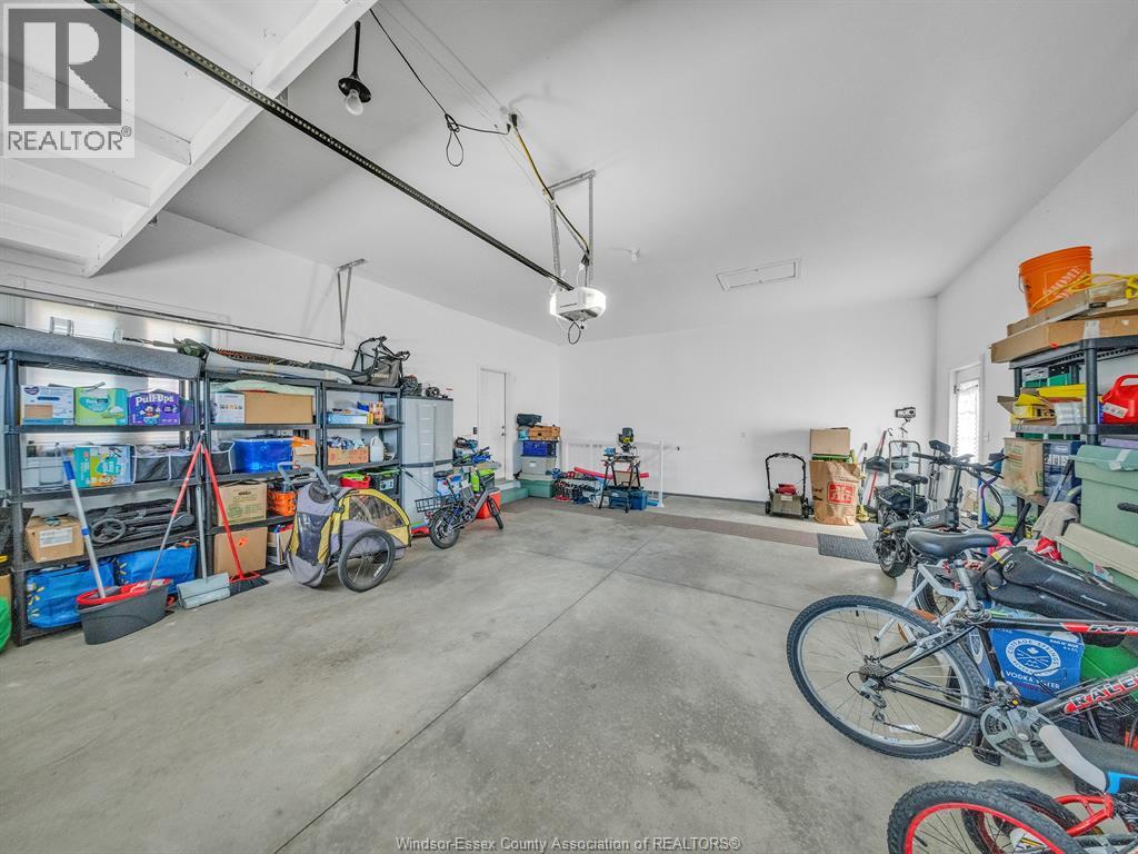 Photo 37 of 110 Sunset Drive, Harrow ON