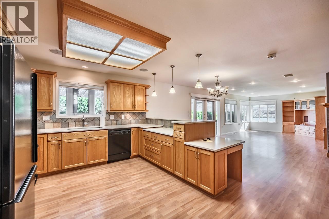 6718 Merlot Court, Oliver
