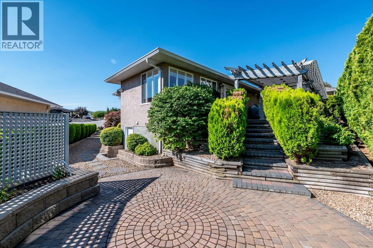 6718 Merlot Court, Oliver