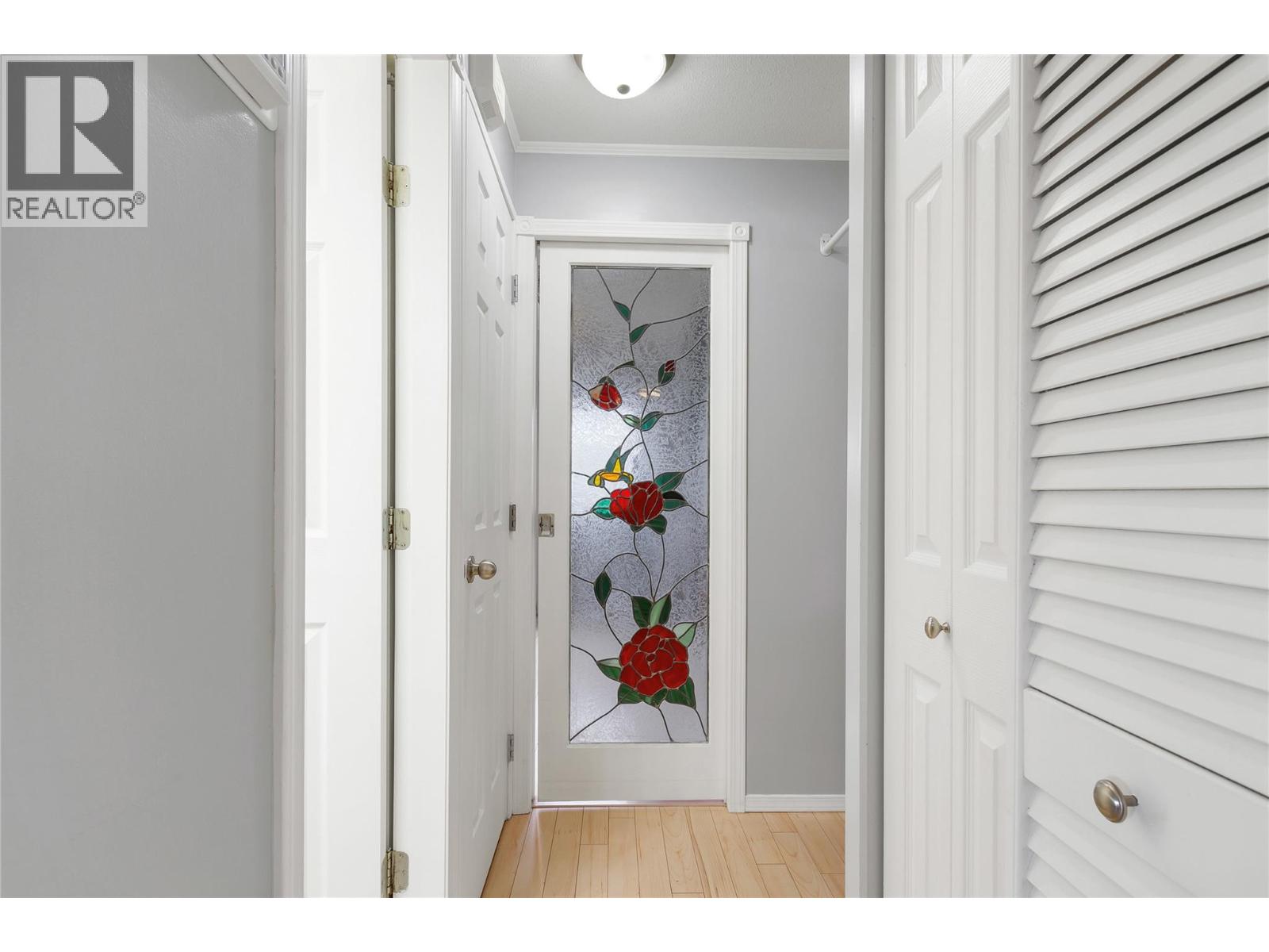 #136 415 Commonwealth Road - 19