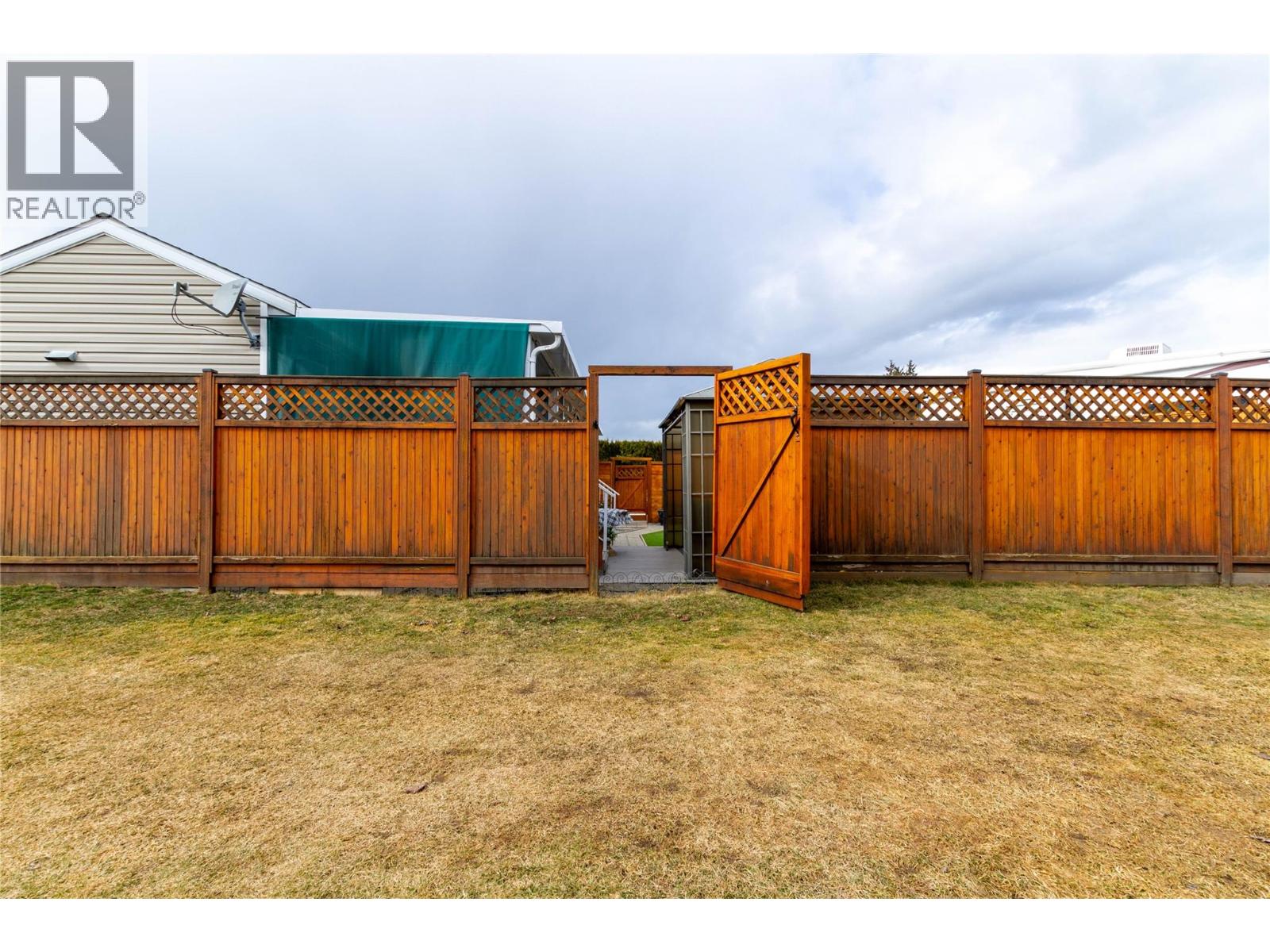 #136 415 Commonwealth Road - 27