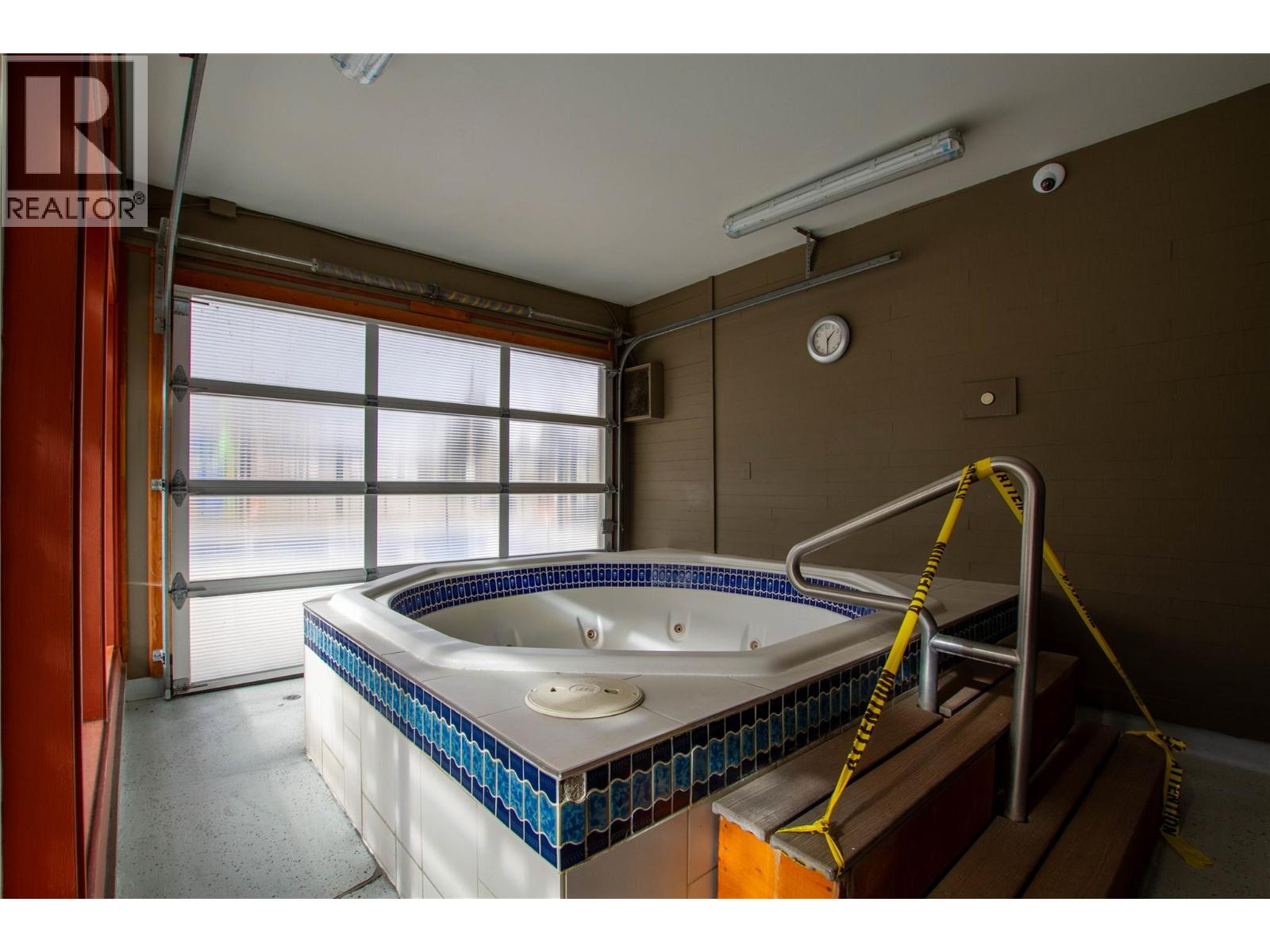 #136 415 Commonwealth Road - 33