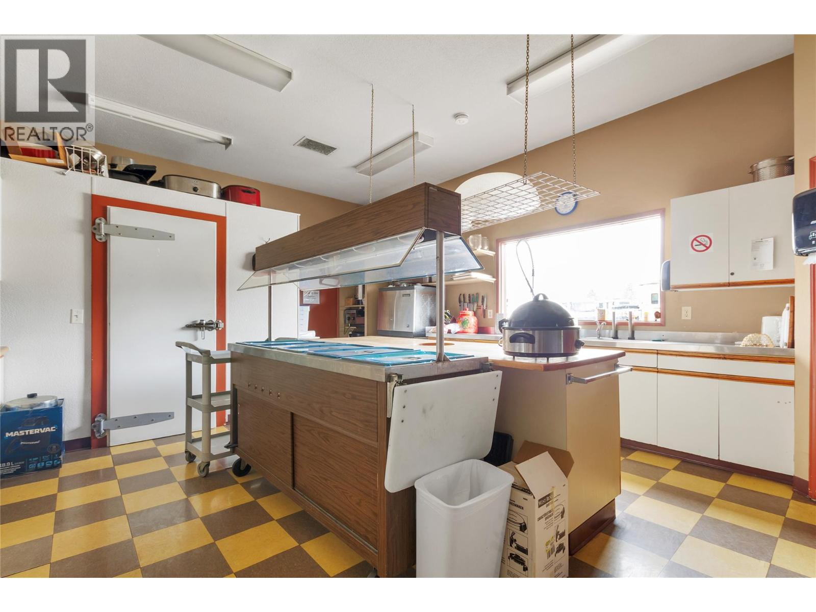 #136 415 Commonwealth Road - 36