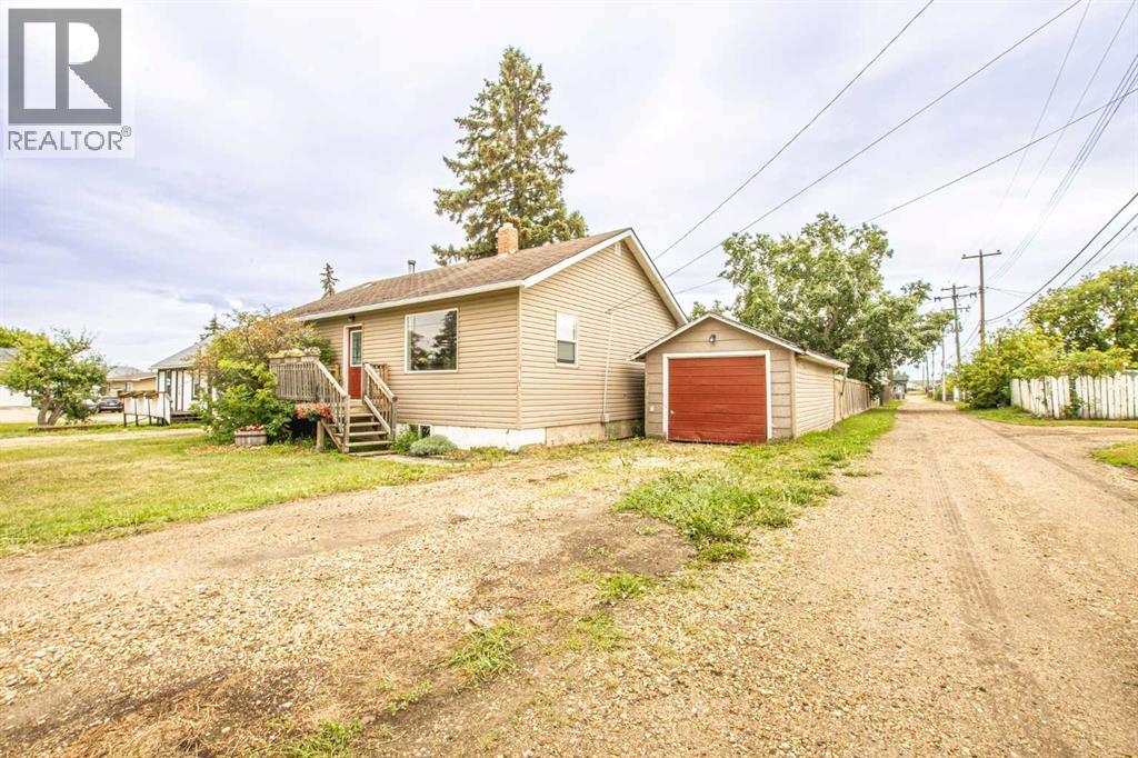 Photo 1 of 9818 97 Street, Sexsmith AB