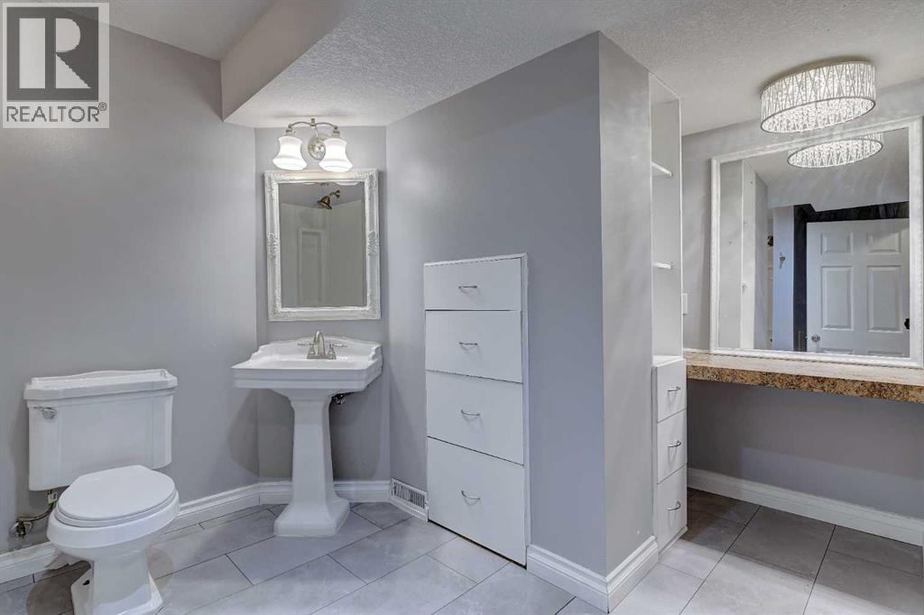 Photo 18 of 10422 72 Avenue, Grande Prairie AB