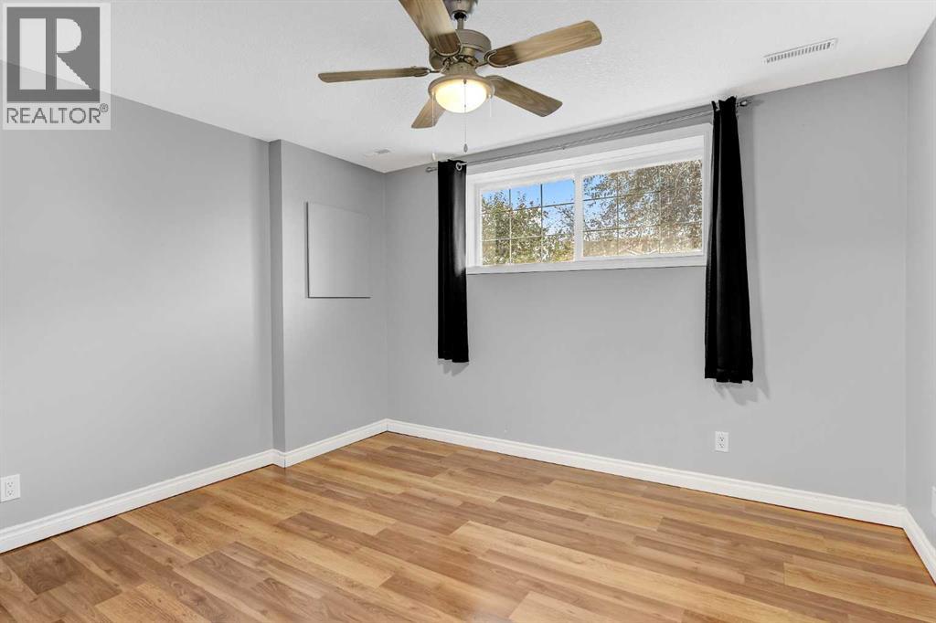 Photo 16 of 10422 72 Avenue, Grande Prairie AB